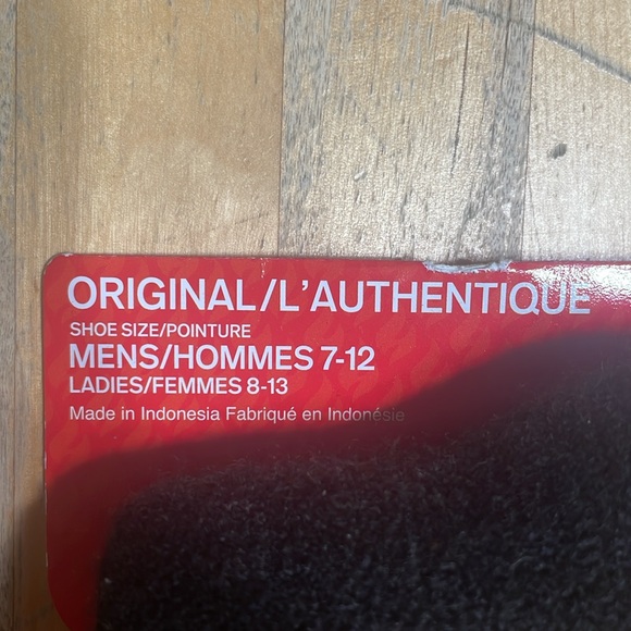 NWT heat holders thermal socks - Picture 3 of 4